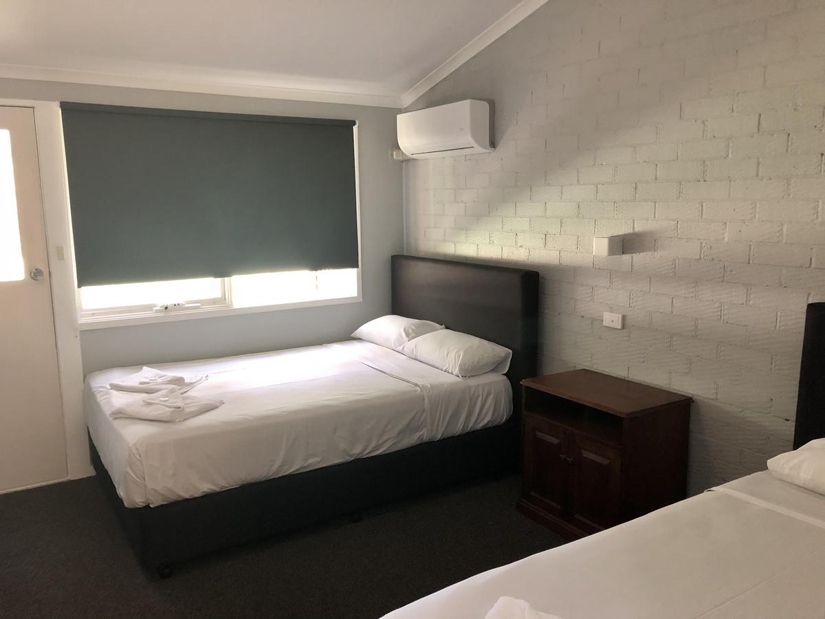Bateau Bay Hotel Екстер'єр фото